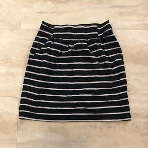 ❗️3 for $25❗️/ Navy Striped DYNAMITE Skirt